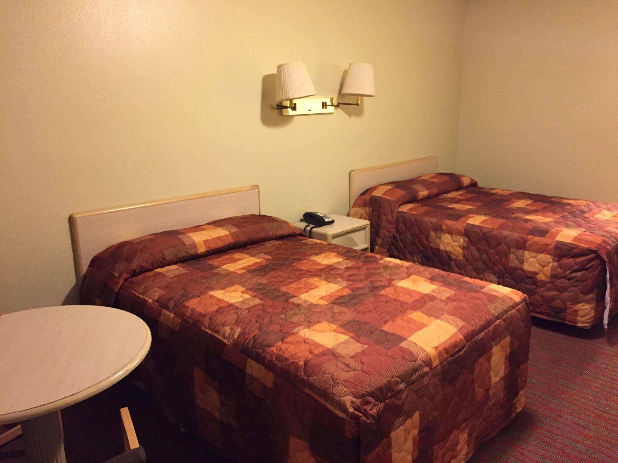 Sebring Inn Eksteriør billede